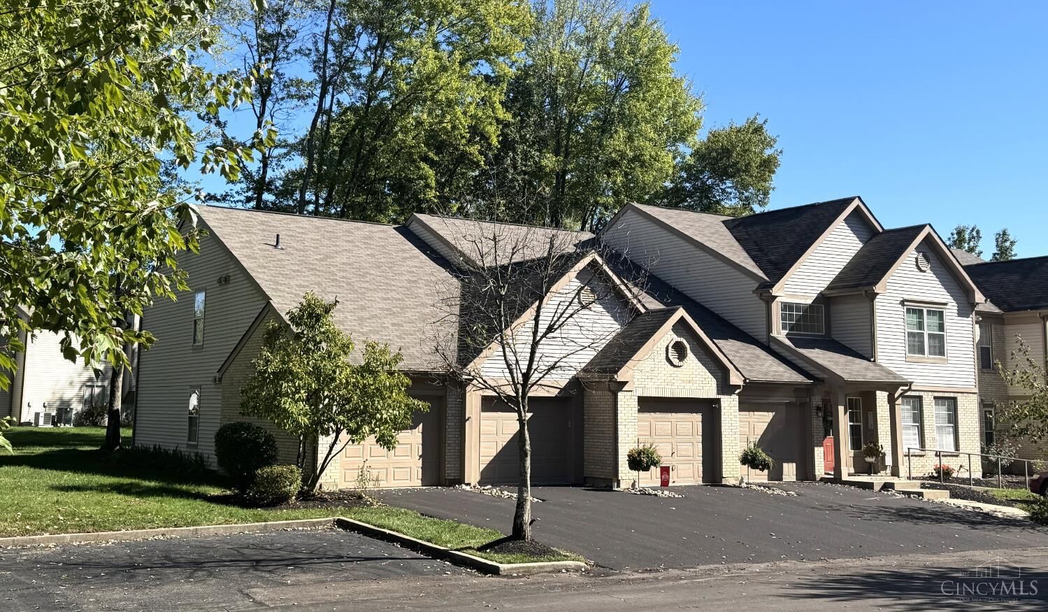Property Photo: 3986 Maplefield Court OH 45255
