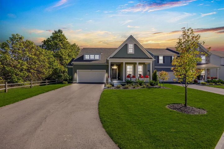 Property Photo: 2716 Fieldwin Drive OH 43004