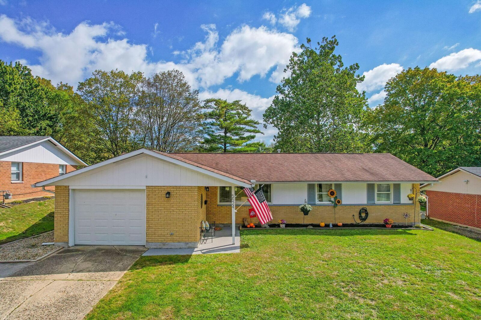 Property Photo:  5524 Buenos Aires Boulevard  OH 43081 