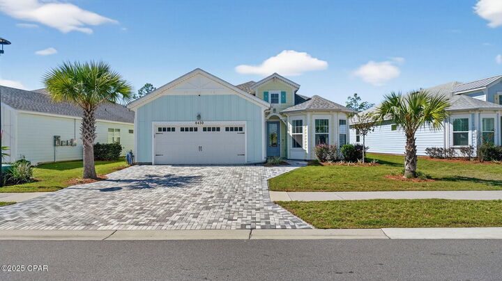 Property Photo: 8430 Island Breeze Avenue FL 32413