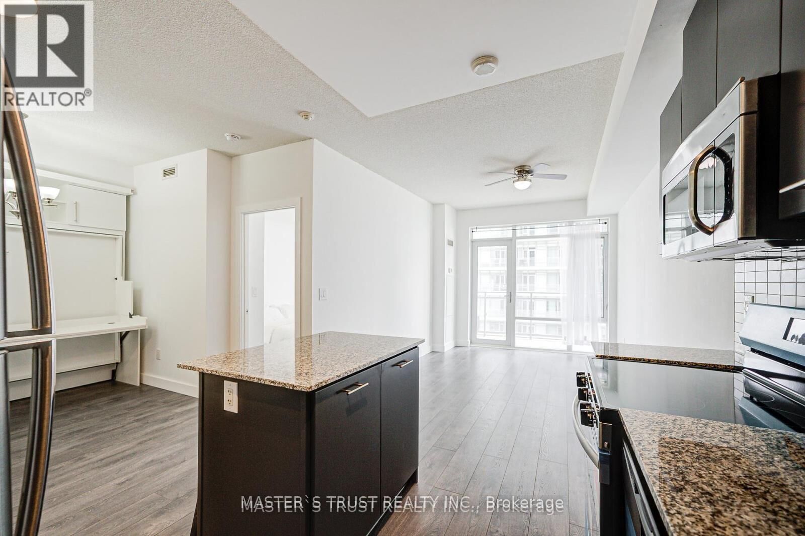 Property Photo:  360 Square One Drive 1203  ON L5B 0G7 