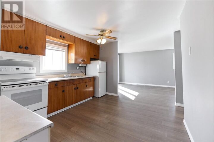 Property Photo:  923 Highway 17 E  ON P0M 1H0 