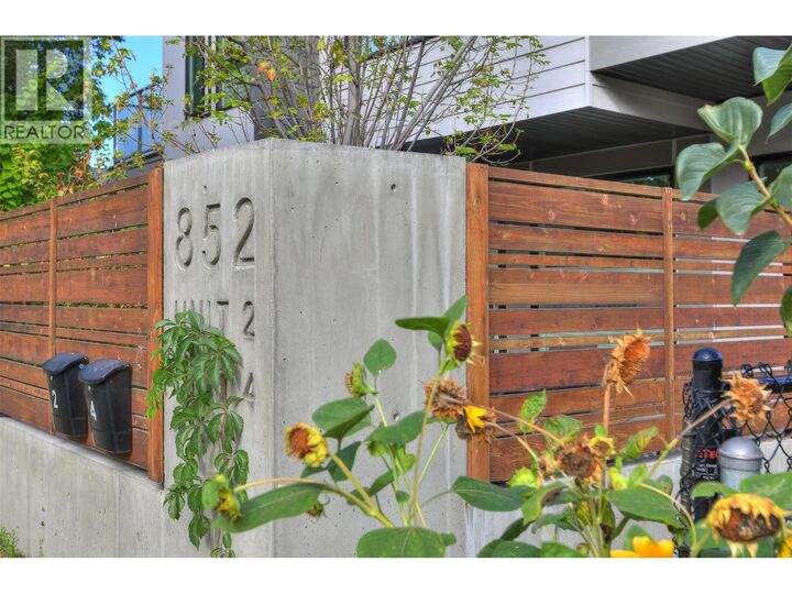 Property Photo: 852 Stockwell Avenue 2 BC V1Y 6V9