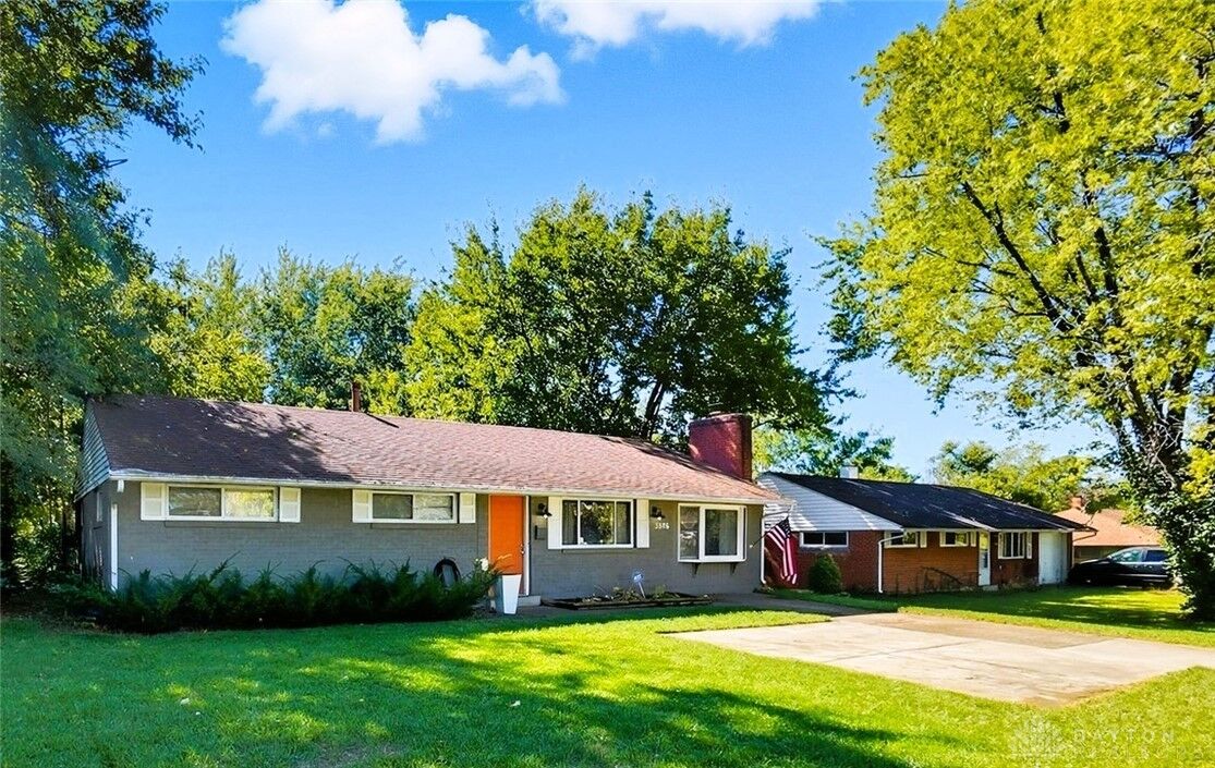 Property Photo:  5926 Chambersburg Road  OH 45424 