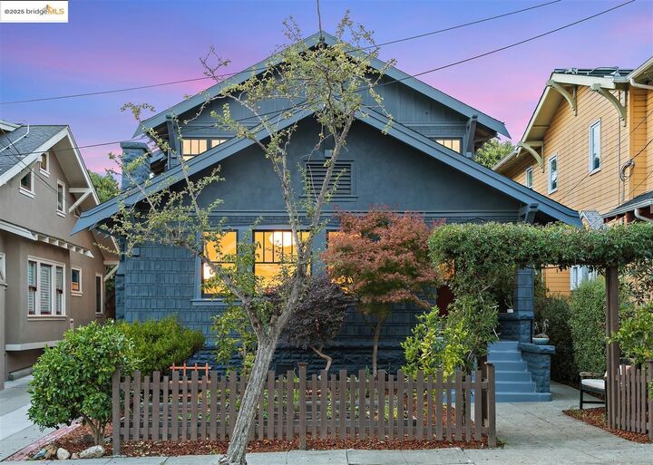 Property Photo:  5347 James Ave  CA 94618 
