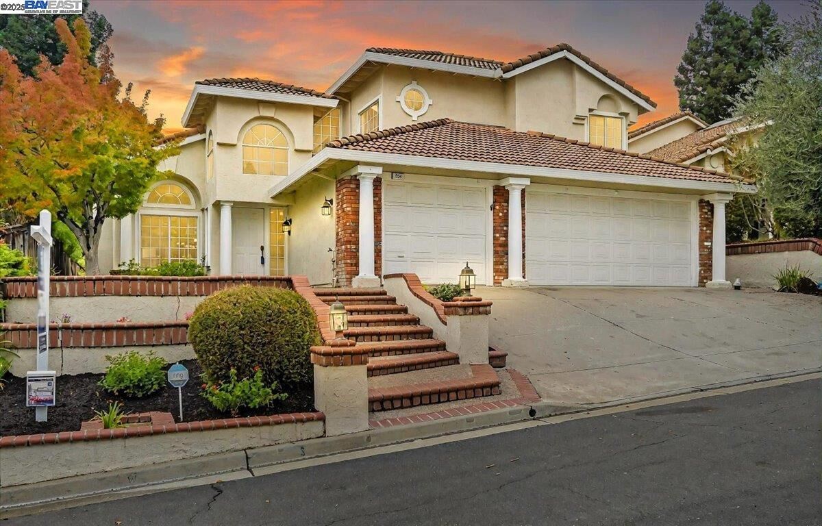 Property Photo: 234 Laurelglen Ct CA 94506
