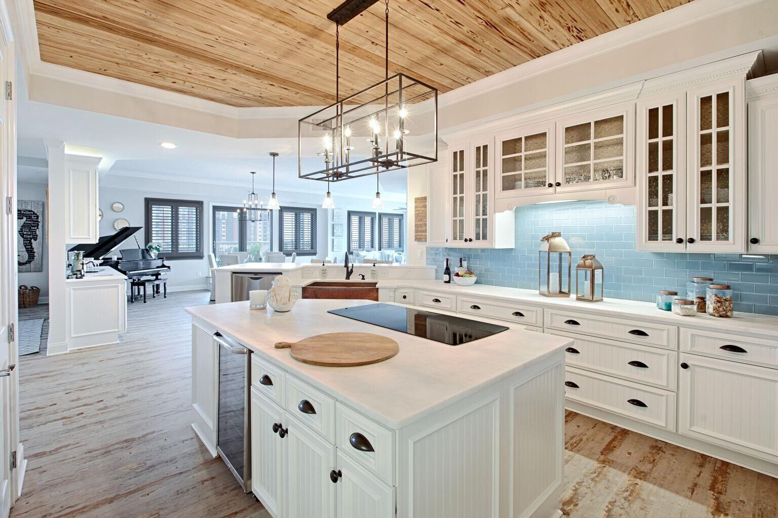 Property Photo: 5 Calhoun Avenue Ph705 FL 32541