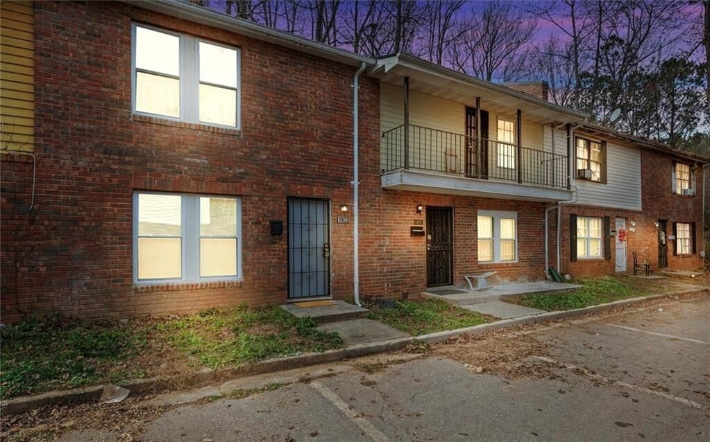 Property Photo:  1903 Whitehall Forest Court SE  GA 30316 