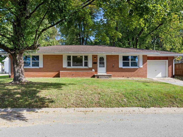 Property Photo:  659 Richardson Ave.  KY 42420