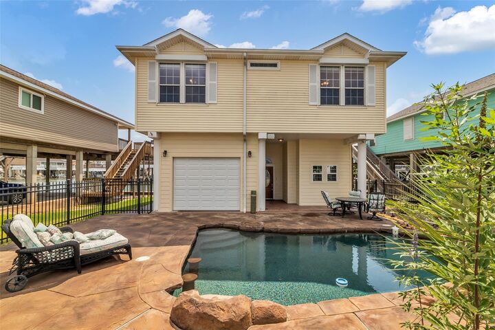 Property Photo:  1323 Wahini Street  TX 77554 