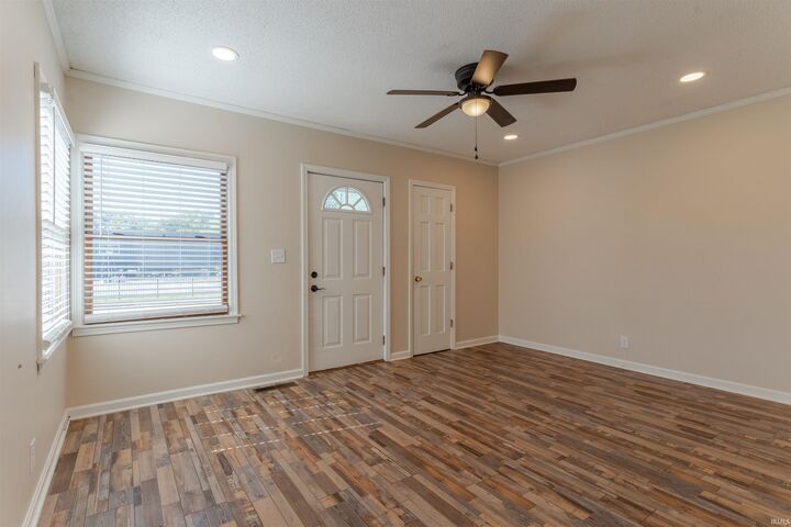 Property Photo: 412 Lewis Avenue IN 47714