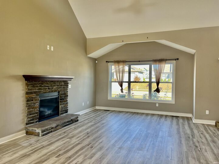Property Photo: 8611 Springberry Drive IN 46818-8437