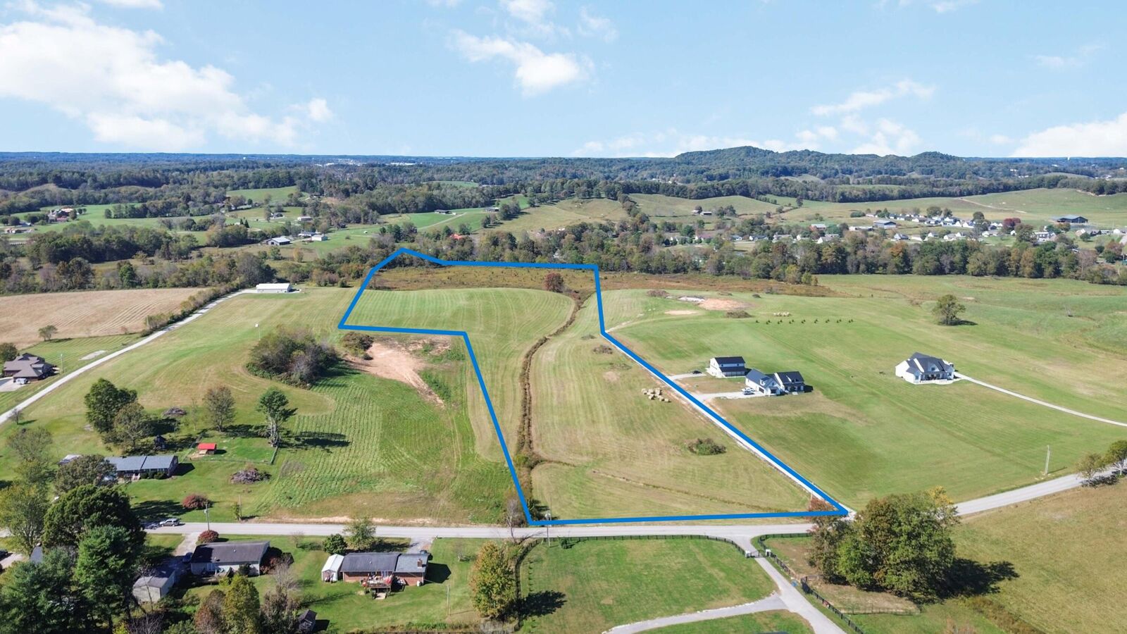 Property Photo: 9999 Rough Creek Road KY 40744