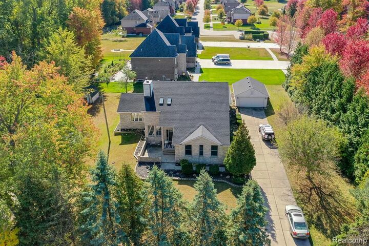 Property Photo:  8750 E Pearson  MI 48316 5126