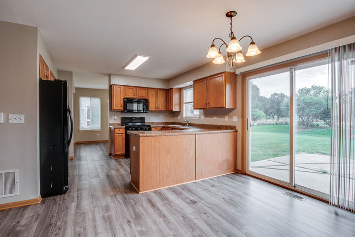 Property Photo: 2873 Carlsbad Circle IL 60503