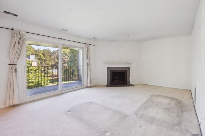 Property Photo: 2021 Ammer Ridge Court 302 IL 60025
