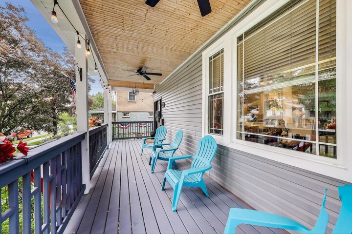 Property Photo:  3239 Wesley Avenue  IL 60402 