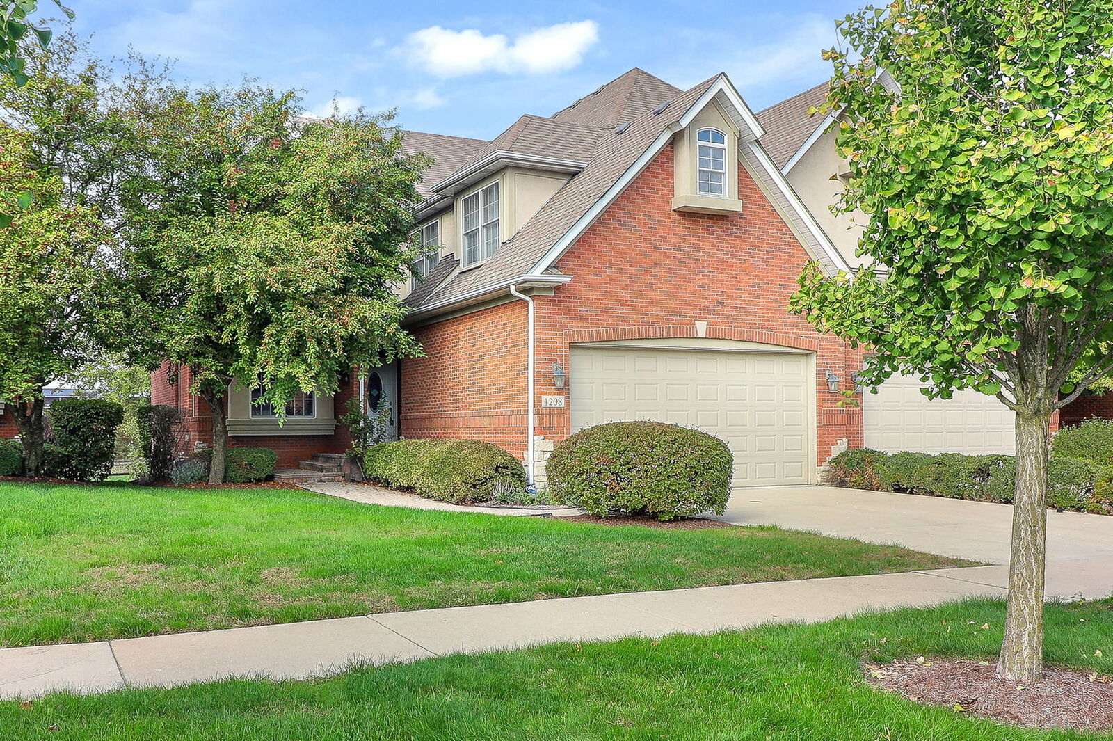 Property Photo:  1208 Connamara Court  IL 60559 