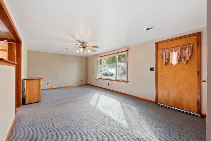 Property Photo:  52 Hanson Drive  IL 60914 