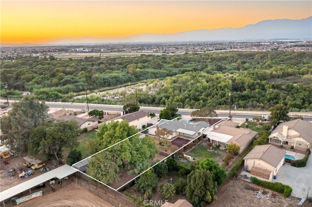 Property Photo:  982 River Drive  CA 92860 