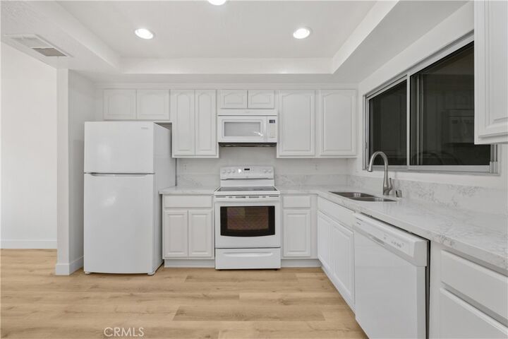 Property Photo: 4012 Calle Sonora Oeste 1B CA 92637