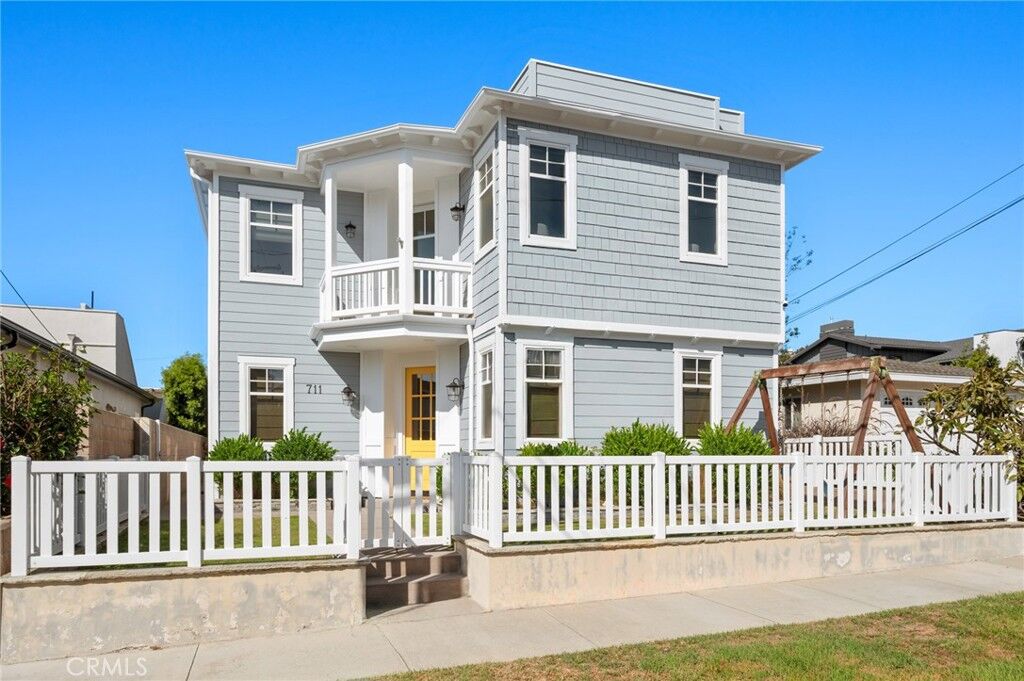 Property Photo: 711 30th Street CA 90254