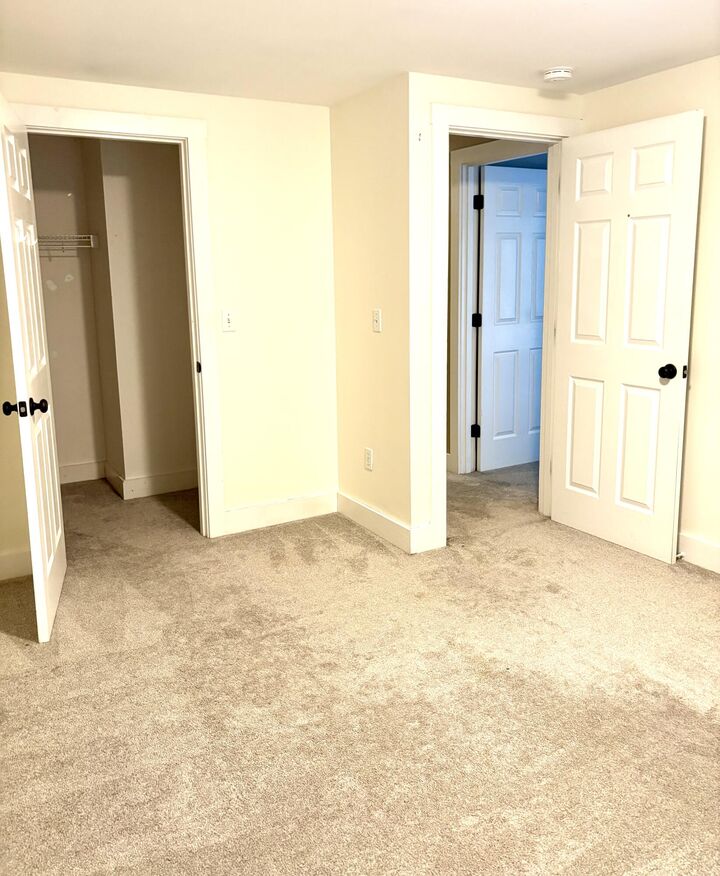 Property Photo: 13 Fairview Avenue ME 04039