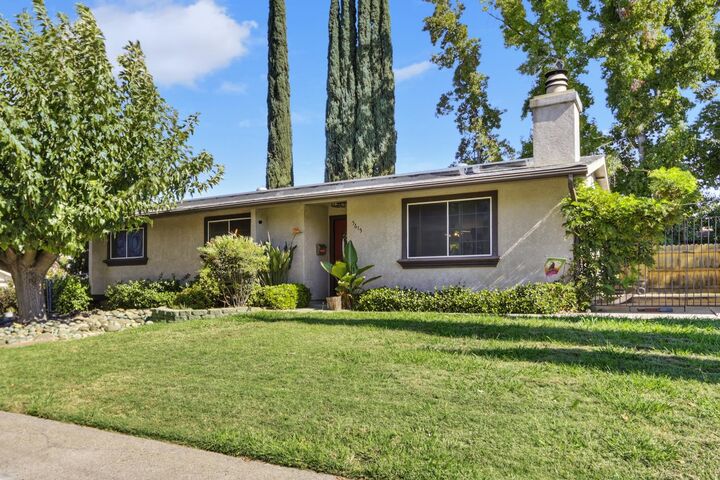 Property Photo:  5615 Casa Grande Avenue  CA 95677 