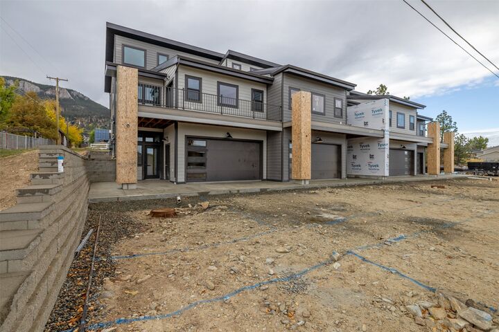 Property Photo:  2215 Hauser Boulevard  MT 59601 