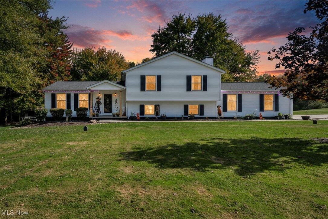 Property Photo: 18945 Thorpe Road OH 44023