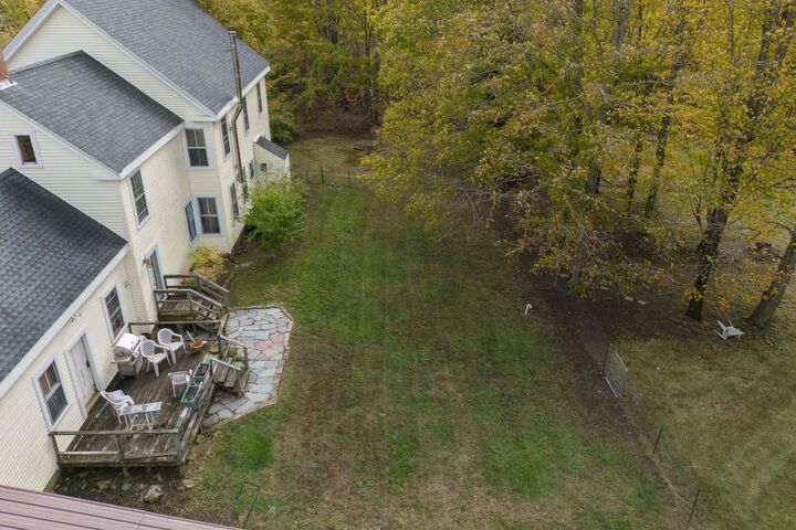 Property Photo: 638 Post Road NH 03840