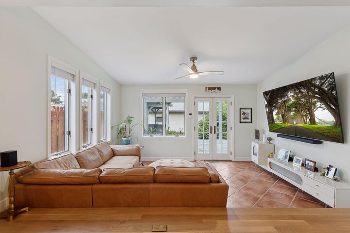 Property Photo: 1846 Saunders Avenue MN 55116