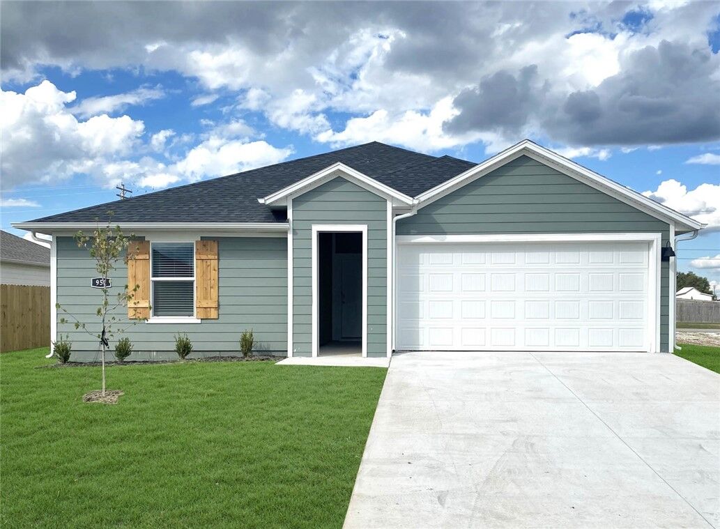 Property Photo: 561 Mac Street AR 72753