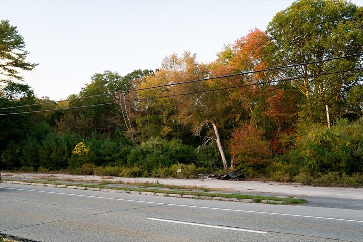 Property Photo: 994 State MA 02790