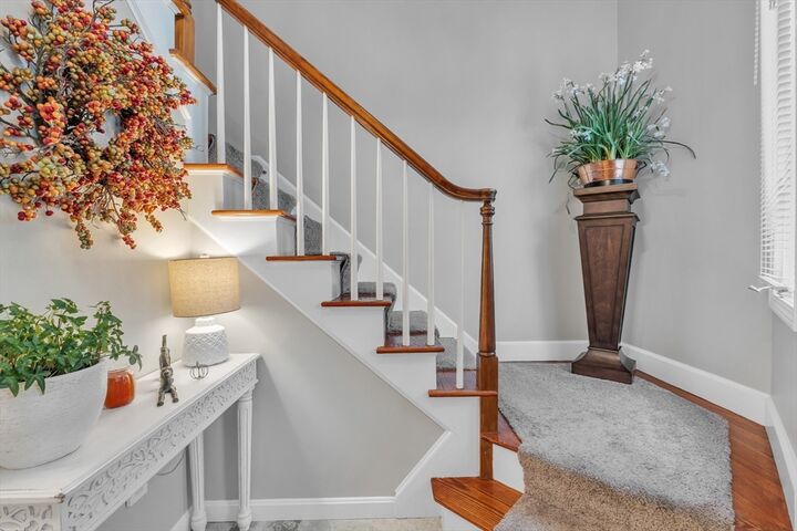 Property Photo:  770 Salisbury Street 201  MA 01609 