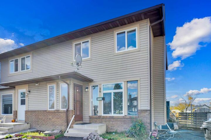 Photo de la propriété: 26 Falmead Bay NE AB T3J 1H2