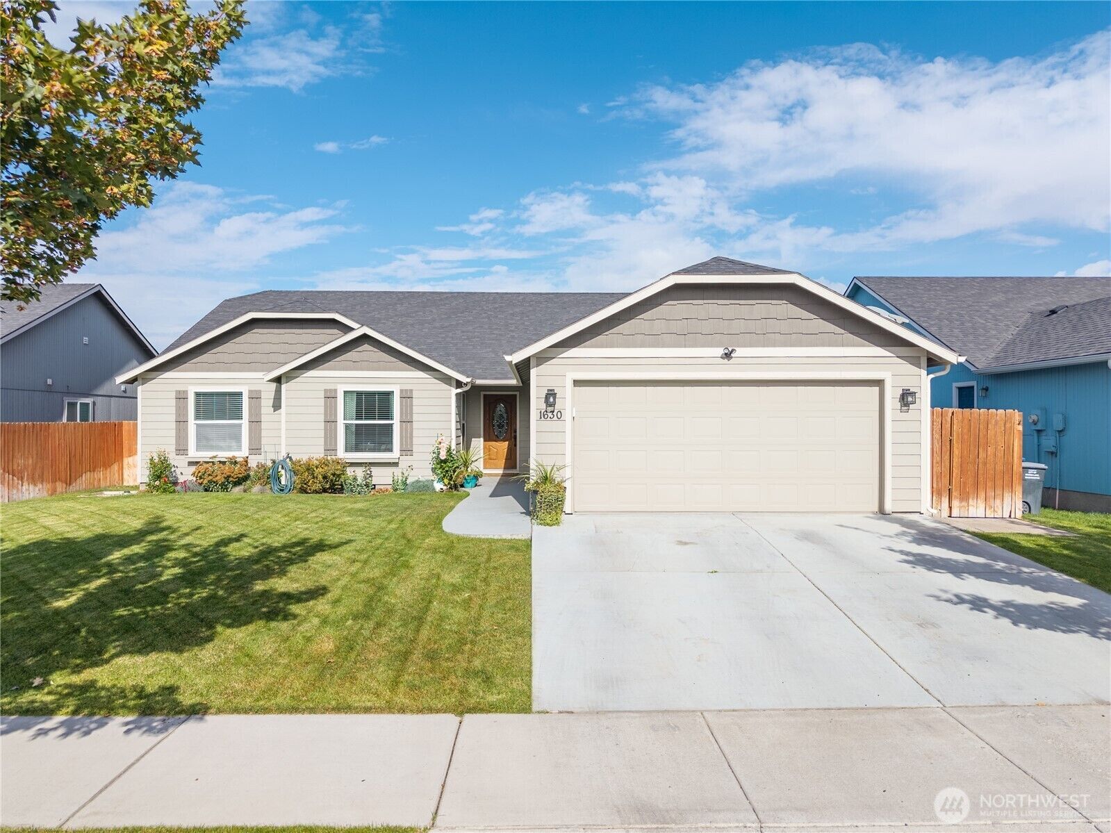 Property Photo: 1630 E Filmore Drive WA 98837