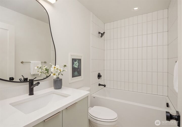 Property Photo: 1615 N 50th Street C WA 98103