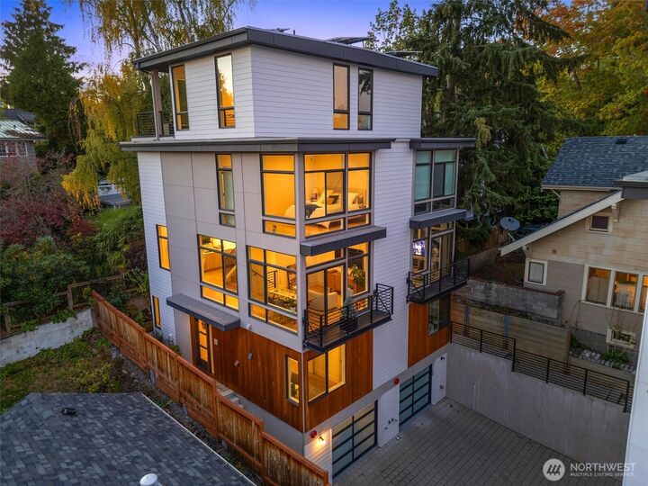 Property Photo: 3959 1st Avenue NE A WA 98105