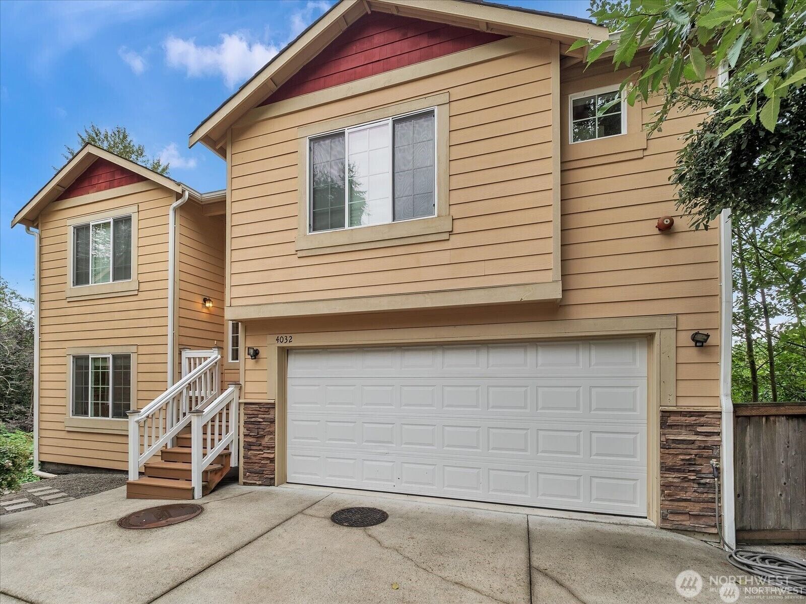 Property Photo: 4032 152nd Place SW WA 98087