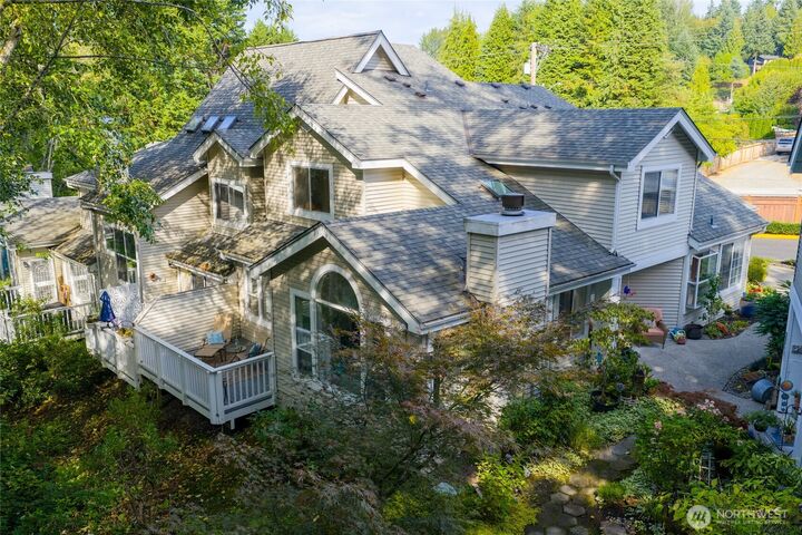 Property Photo:  15929  67th Lane NE 3  WA 98028 