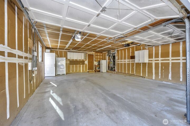 Property Photo: 19904 Maplewood Drive WA 98026