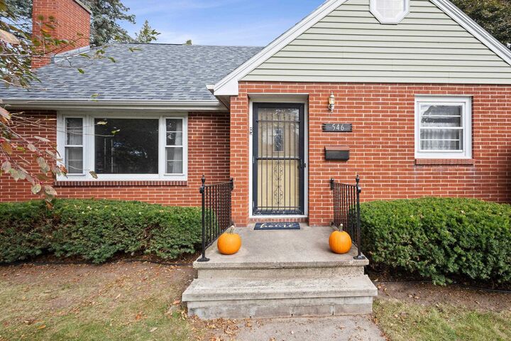 Property Photo:  546 Belmont Avenue  WI 54956 