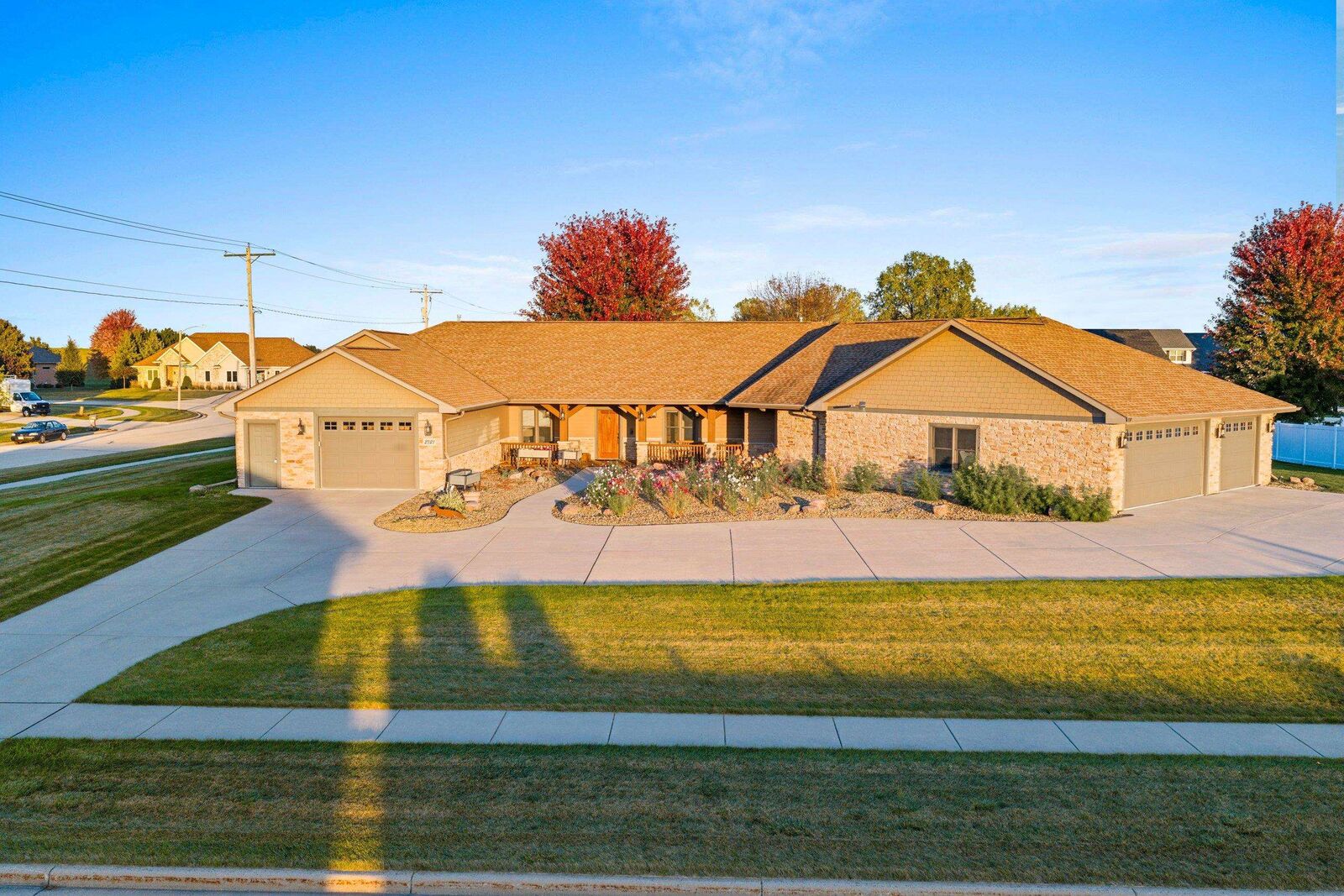 Property Photo: 2121 Fox Point Circle WI 54115