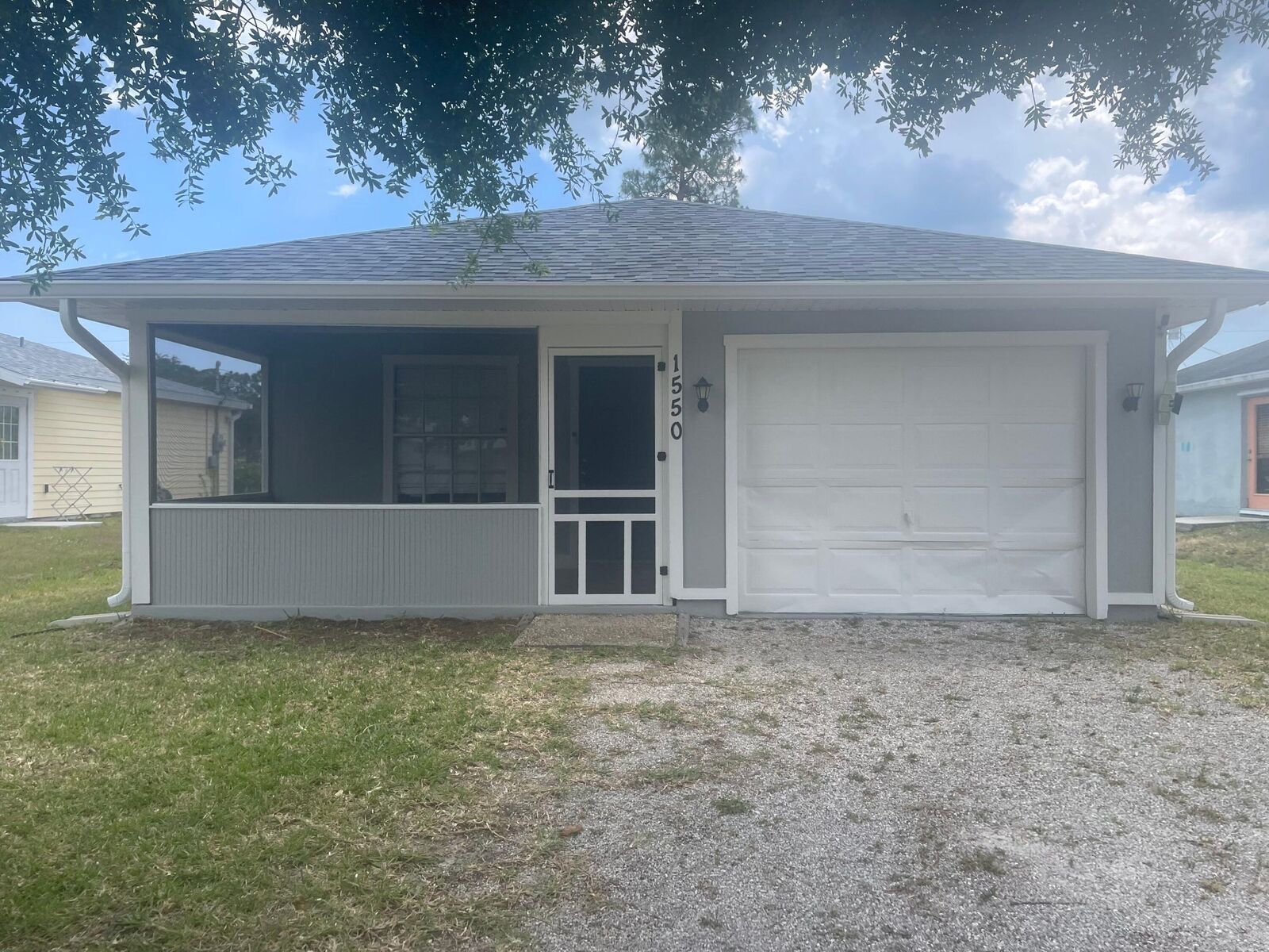 Property Photo: 1550 17th Court SW FL 32962