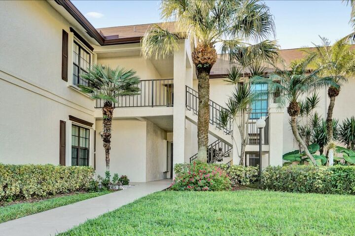 Property Photo: 3373 Jog Park Drive FL 33467