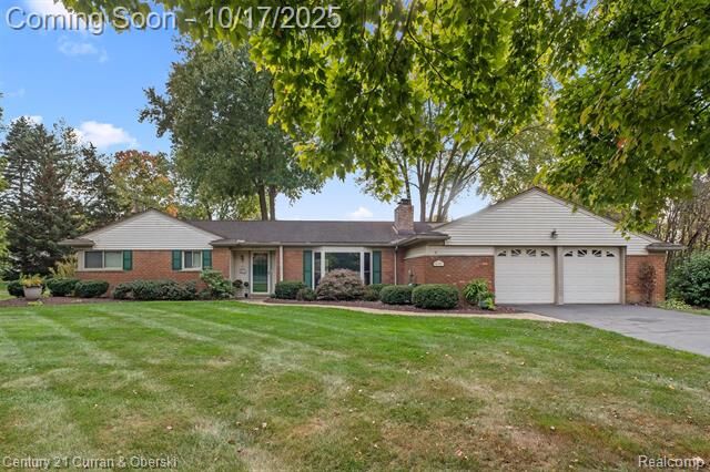 Property Photo: 47245 Battleford Lane MI 48167