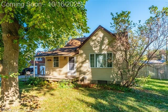 19680 Hilton Drive  Southfield MI 48075 photo