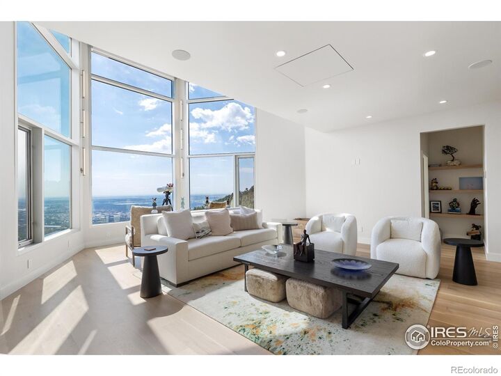 Property Photo:  1145 Timber Lane  CO 80304 