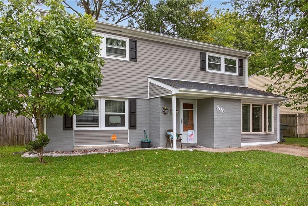 Property Photo: 506 Concord Dr VA 23666